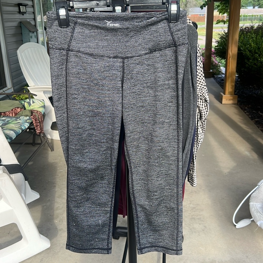 Old Navy Stripped leggings